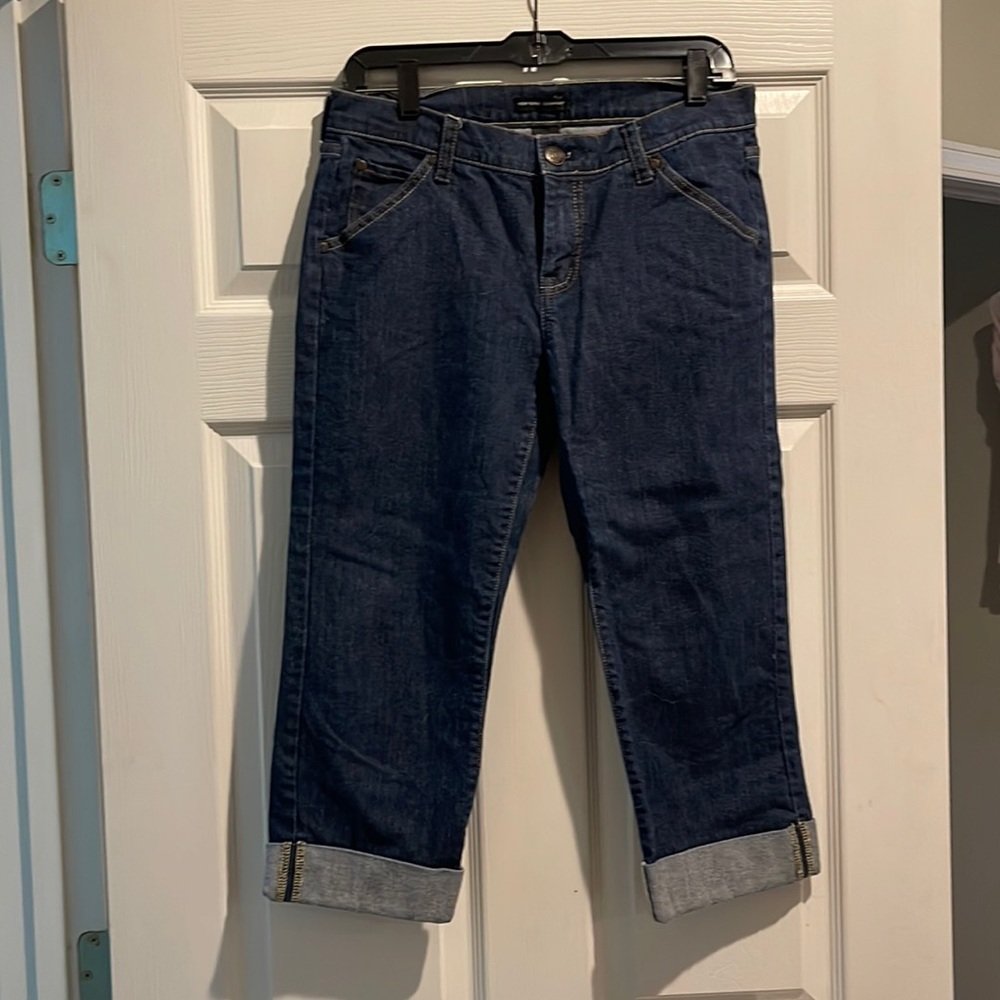 New York & Company jean capris in women’s size 6.